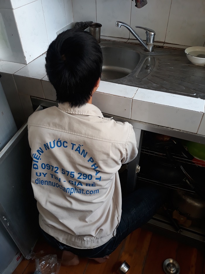 thợ sửa điện nước tại phố Vọng